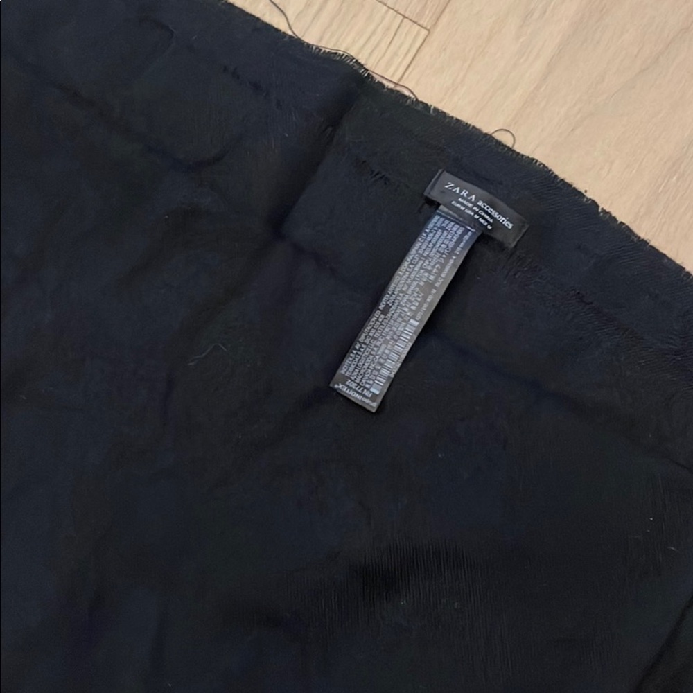 Zara Scarf - Black Brand New without Tags